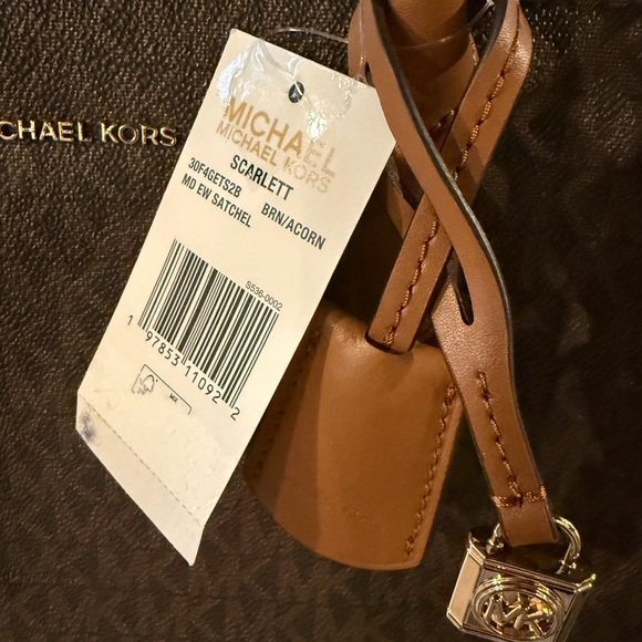 Scarlett Logo Medium East West Satchel Bag NWT - Picture 3 of 8